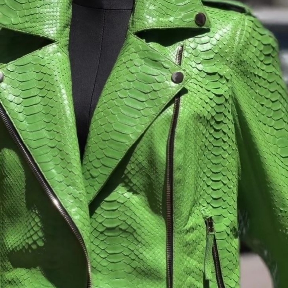 NWT WOMEN'S GENUINE PYTHON JACKET - Picture 5 of 10